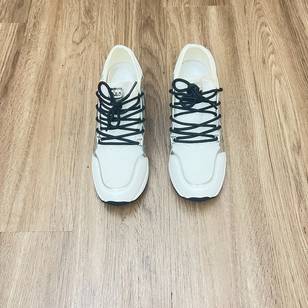Michael Kors Liv Extreme Trainer‎ Sneakers White Brown Signature Logo Size 8M